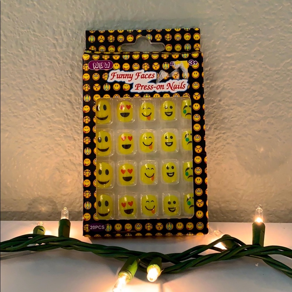 Brand New Emoji Faces Press On Nails